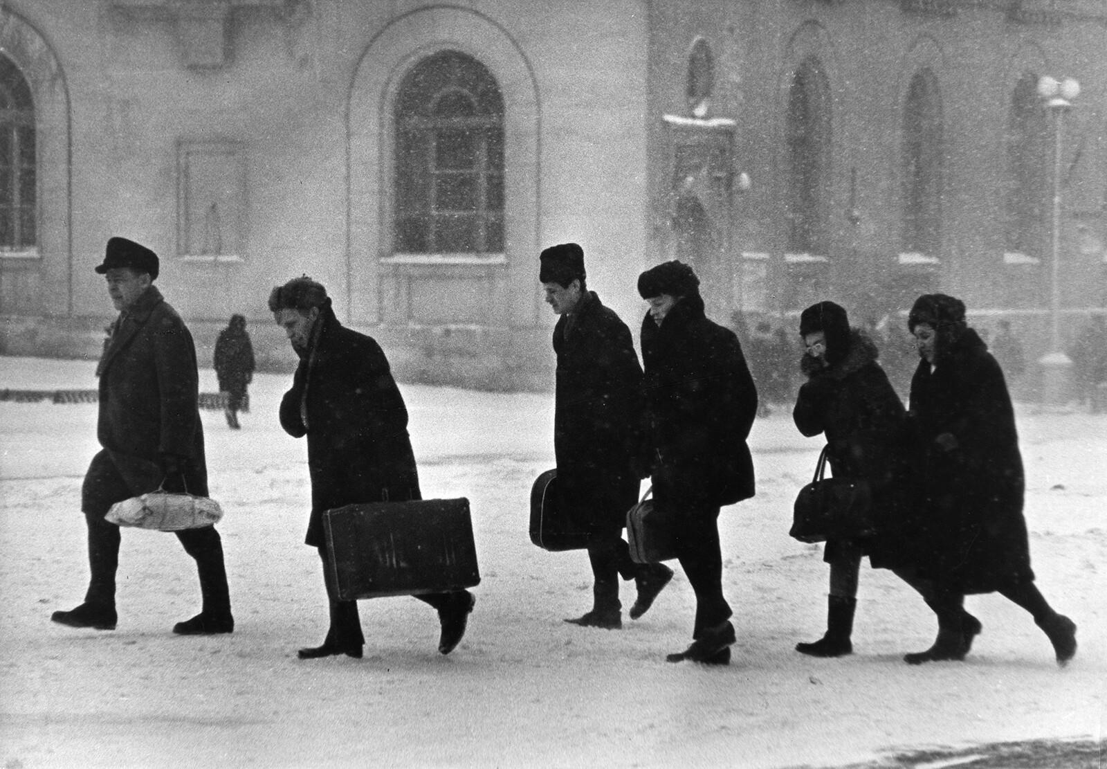 Зимнее утро из серии Норильск, 1965. Фотограф Всеволод Тарасевич