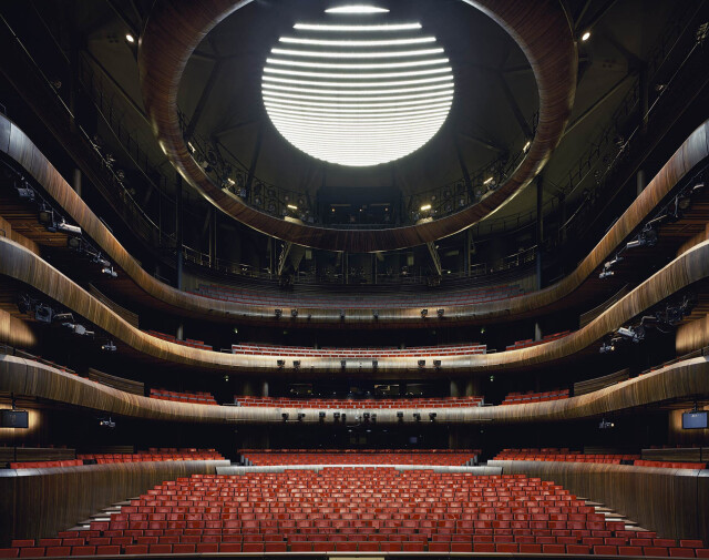 Норвежская национальная опера и балет, Осло, Норвегия, 2008 год. Фотограф Дэвид Левенти