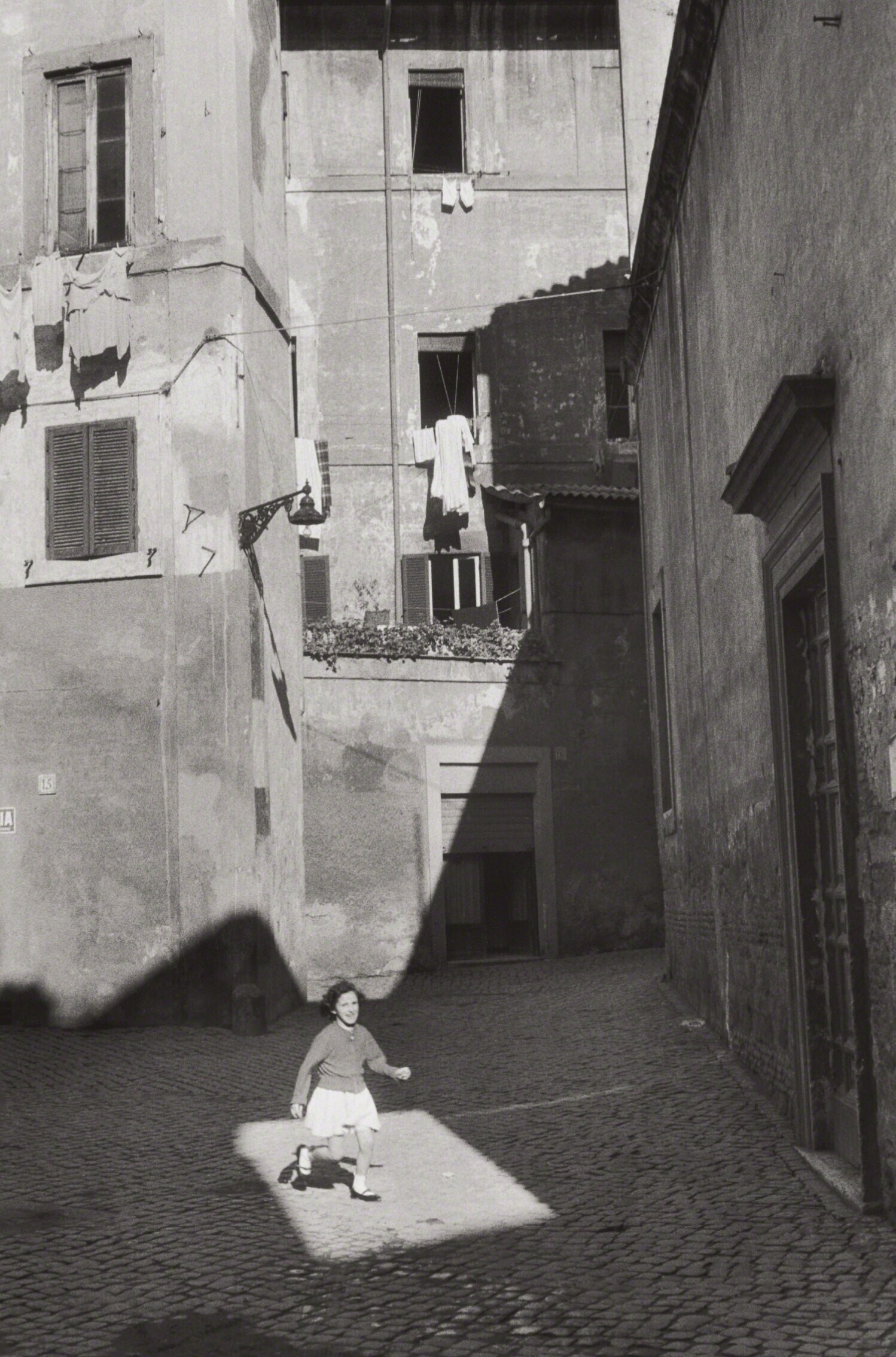 Район Трастевере, Рим, 1959. Фотограф Анри Картье-Брессон