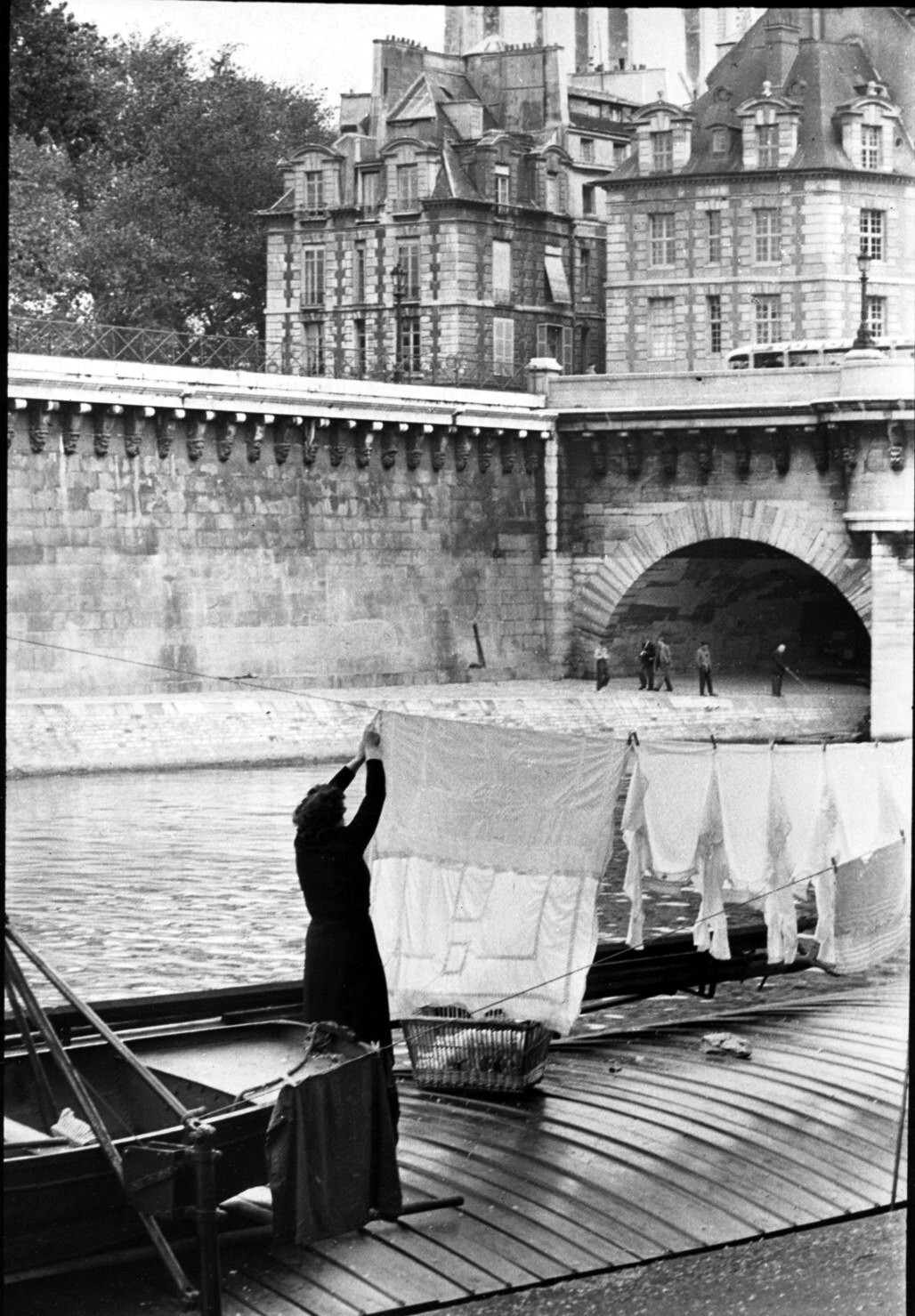 Пон-Нёф, Париж, 1960-е. Фотограф Анри Картье-Брессон