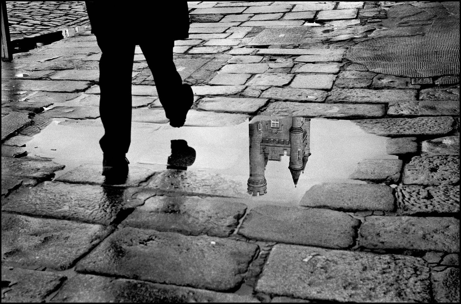 Мокрый шаг, Абердин, Шотландия, 2011. Джефф Уайденер
