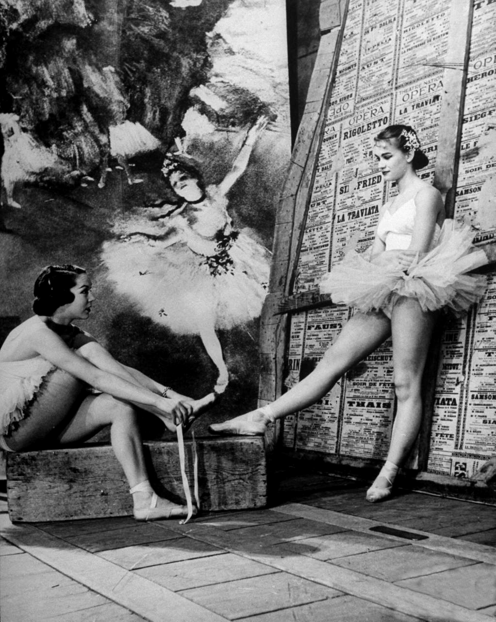 Балерины Денис Буржуа и Клод Бесси. 1949, Париж, Франция. Уолтер Сандерс