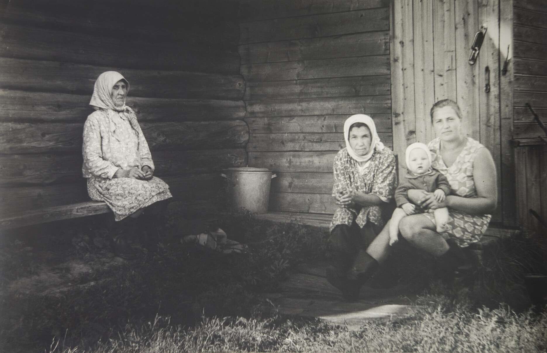 Три матери, 1980-е. Фотограф Борис Михалевкин