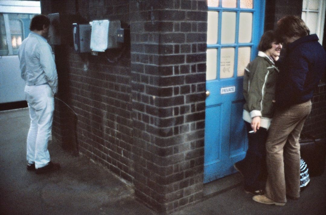 Мочеиспускание и романтика. Лондон, 1980-е. Боб Маззер