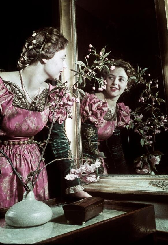 Образ в итальянском костюме, 1938 год. Фотограф Виктор Мееуссен