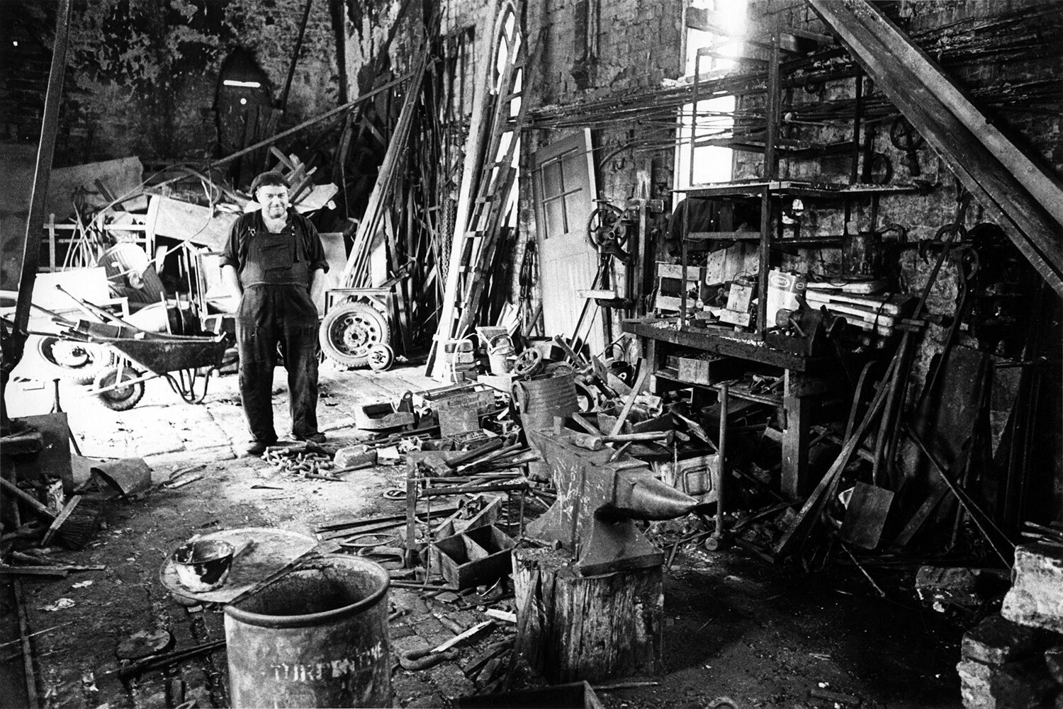 Кузнечная мастерская, Блэкридж, 1966. Фотограф Роберт Бломфилд