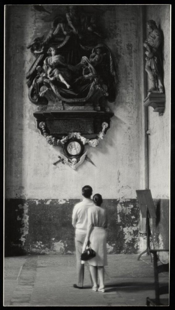 Интерьер церкви, Антверпен, 1965 год. Фотограф Мартин Коппенс