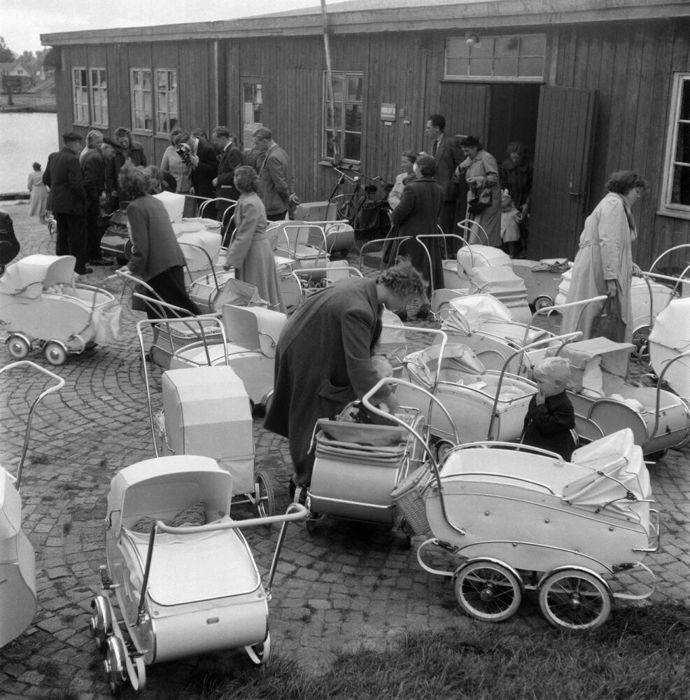 Конкурс красоты для младенцев, Дельфзейл, 1952 год. Фотограф Дольф Крюгер