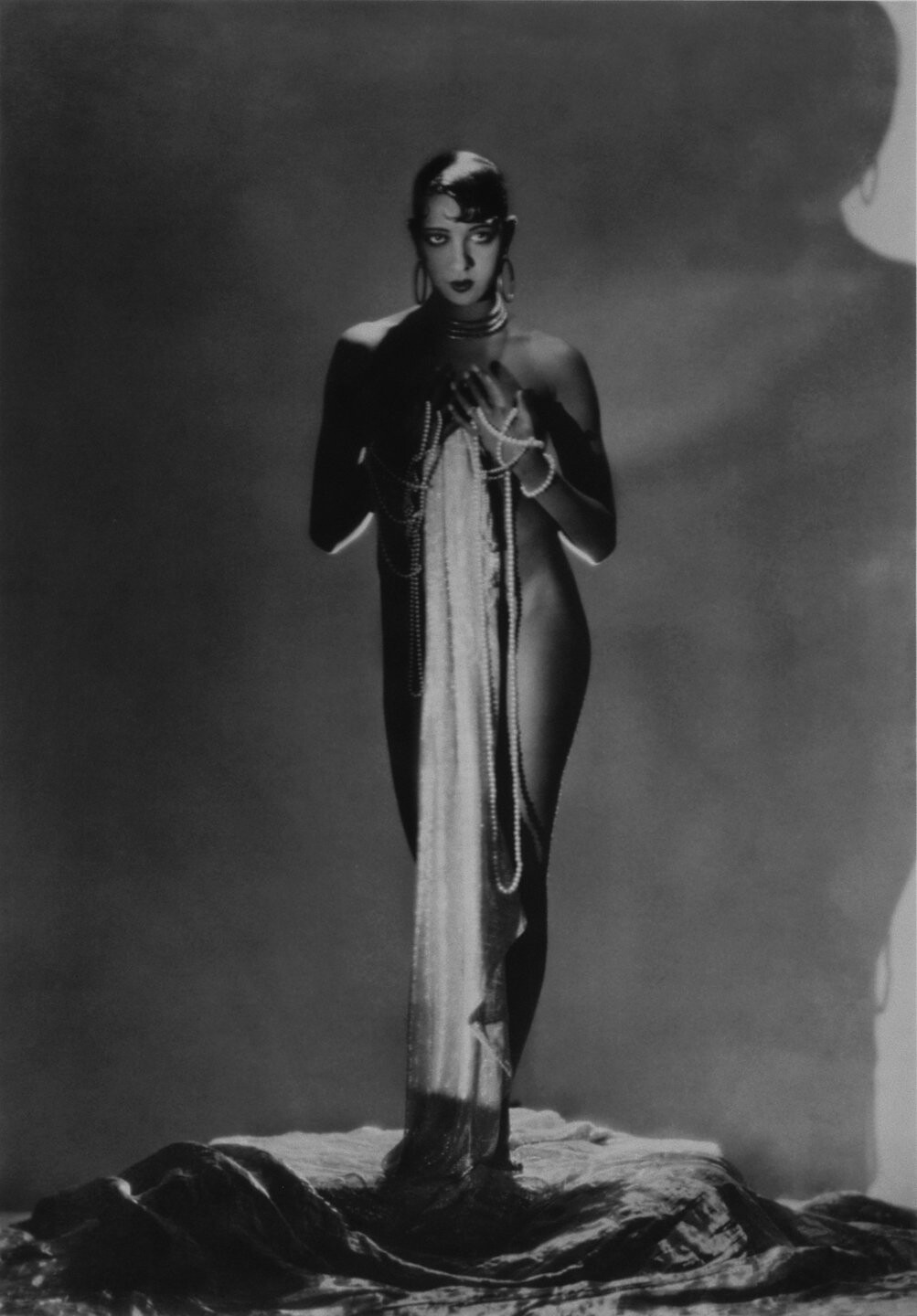 Жозефина Бейкер, 1929 год. Фотограф Георгий Гойнинген-Гюне