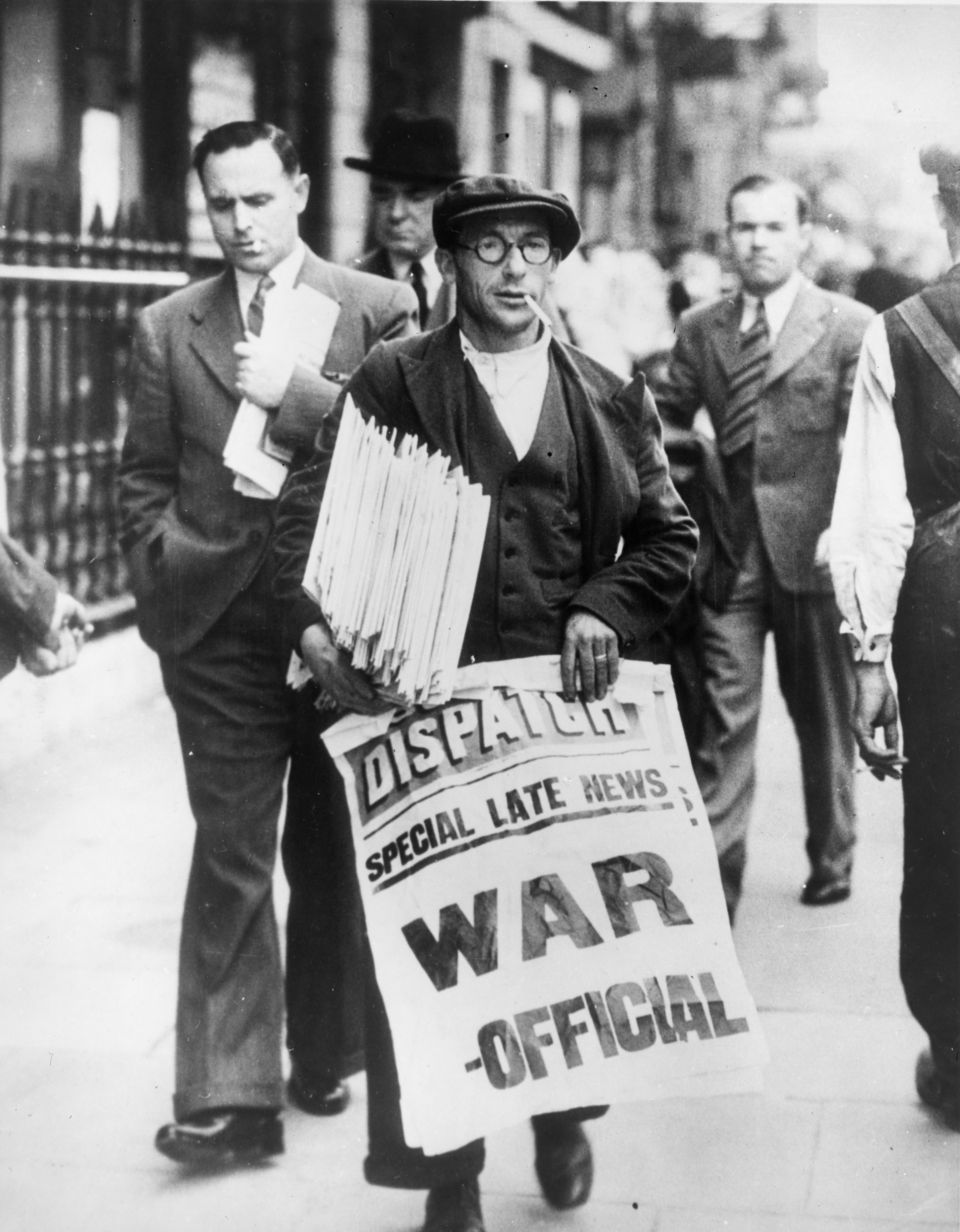 Газеты с объявлением о войне с Германией. Лондон, Англия, сентябрь 1939-го