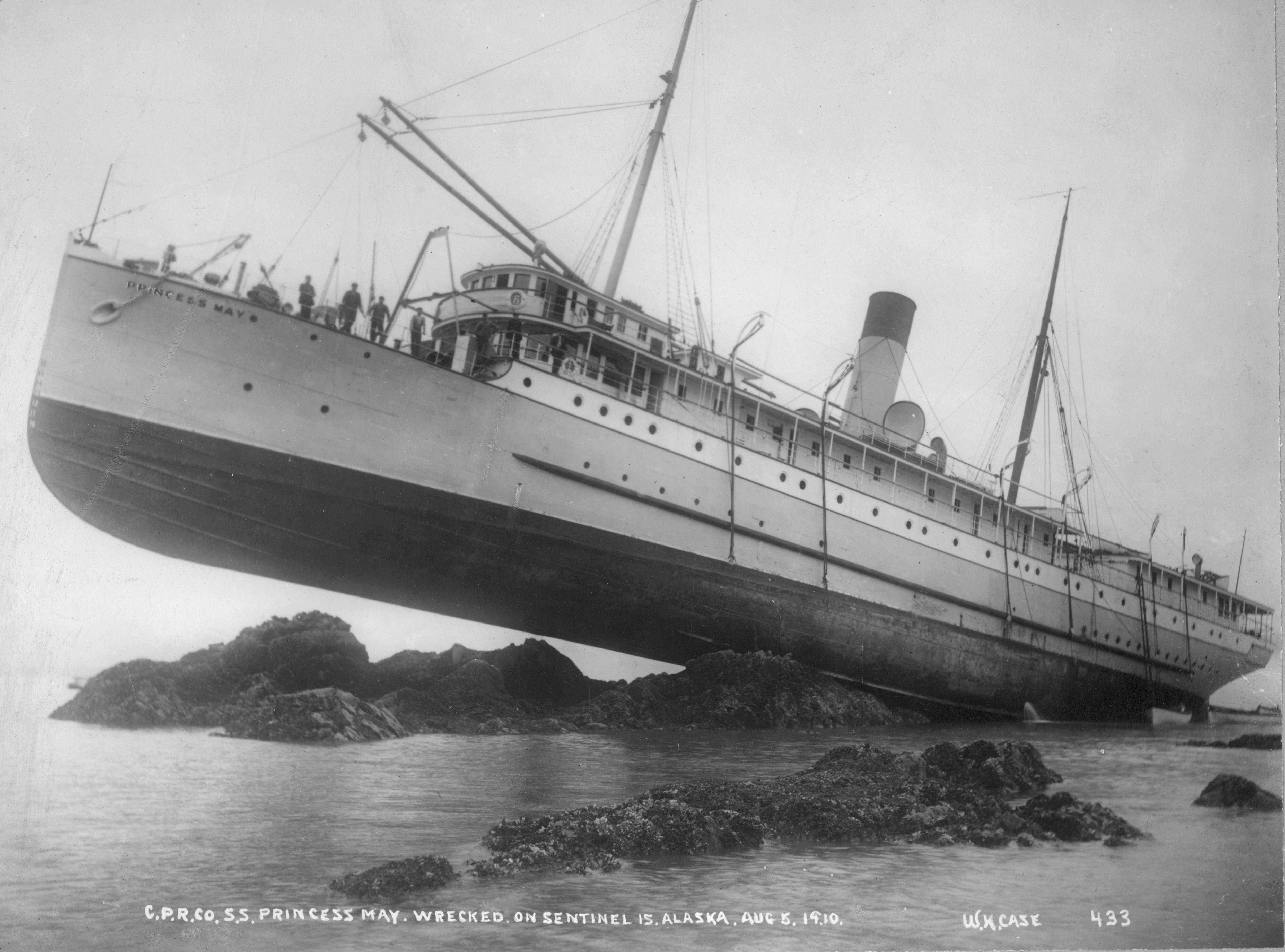Крушение корабля Princess May. Аляска, 5 августа 1910 года. Фотограф Кейс Уильям Ховард