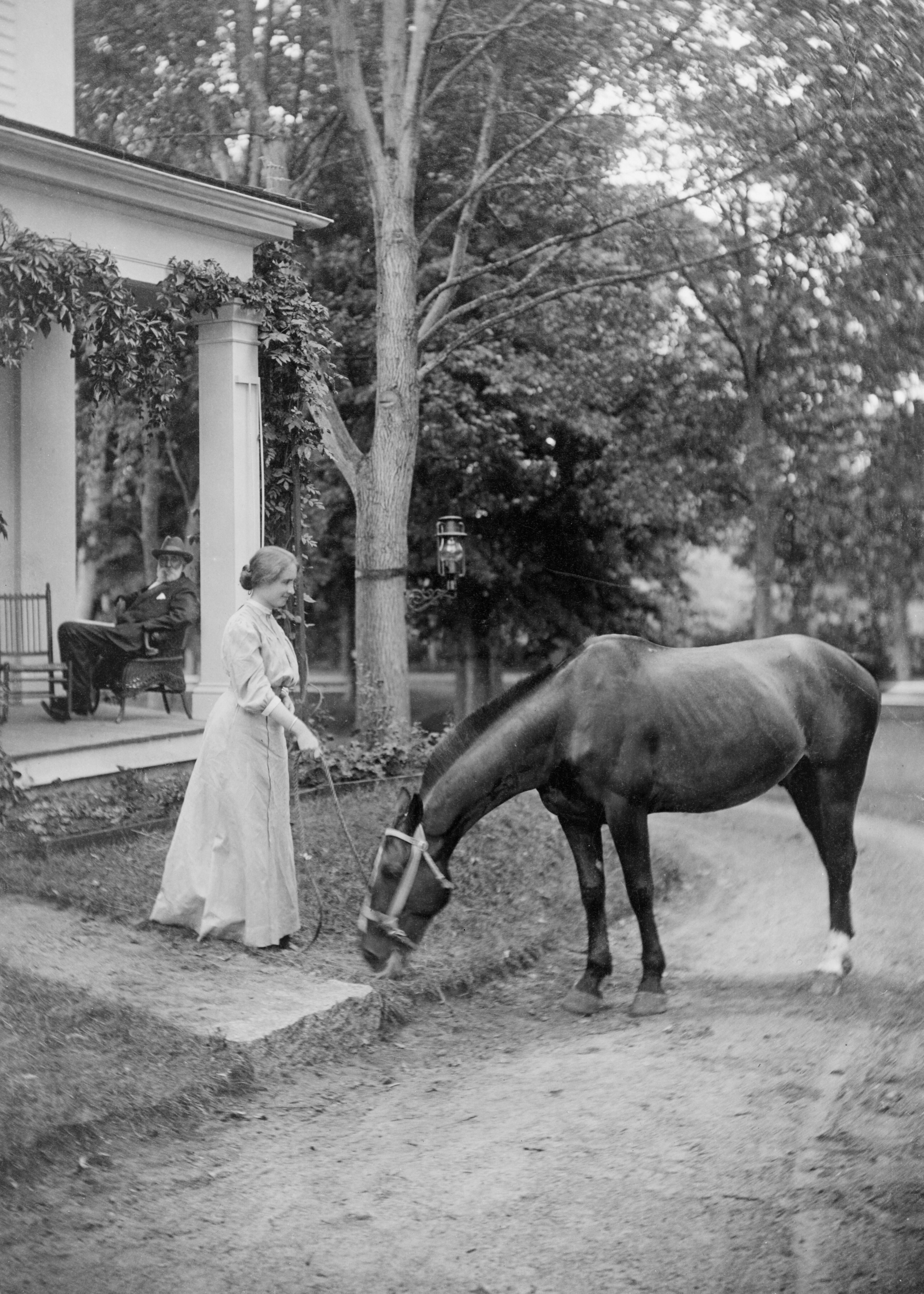 Хелен Келлер с лошадью, 1907