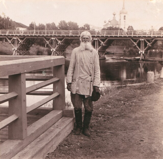 Олончанин в Вытегре, 1909. Фотограф Сергей Прокудин-Горский