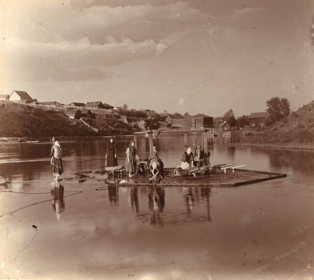 Стирка белья на реке Тагил, 1910. Фотограф Сергей Прокудин-Горский