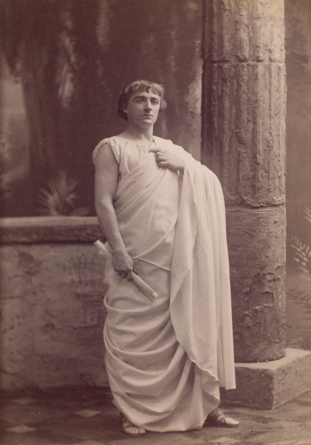 Актёр Кирл Беллью в постановке Антоний и Клеопатра, 1875 – 1911. Фотограф Бенджамин Дж. Фальк