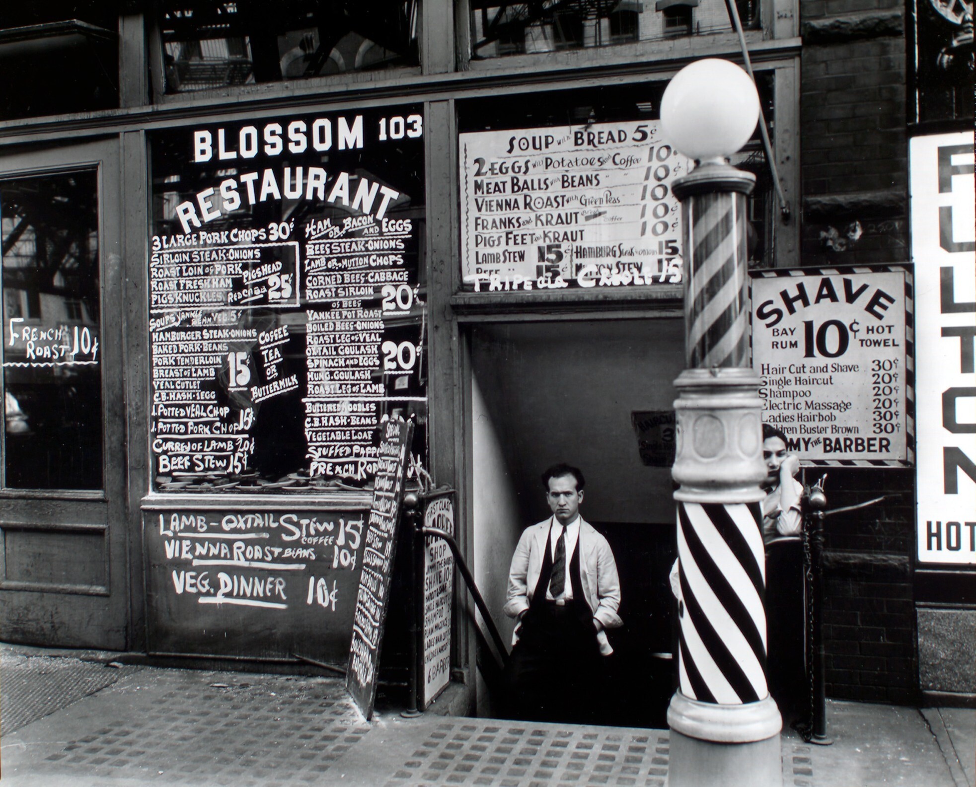 Ресторан Blossom, Манхэттен, Нью-Йорк, 1935. Фотограф Беренис Эббот