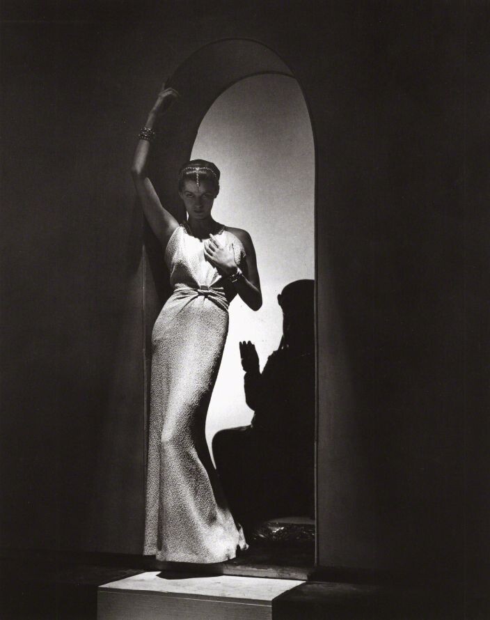Мода, Люсьен Лелонг, 1937. Фотограф Хорст П. Хорст
