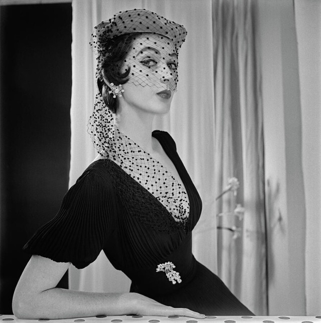 Довима в шляпке с вуалью, 1953. Фотограф Хорст П. Хорст