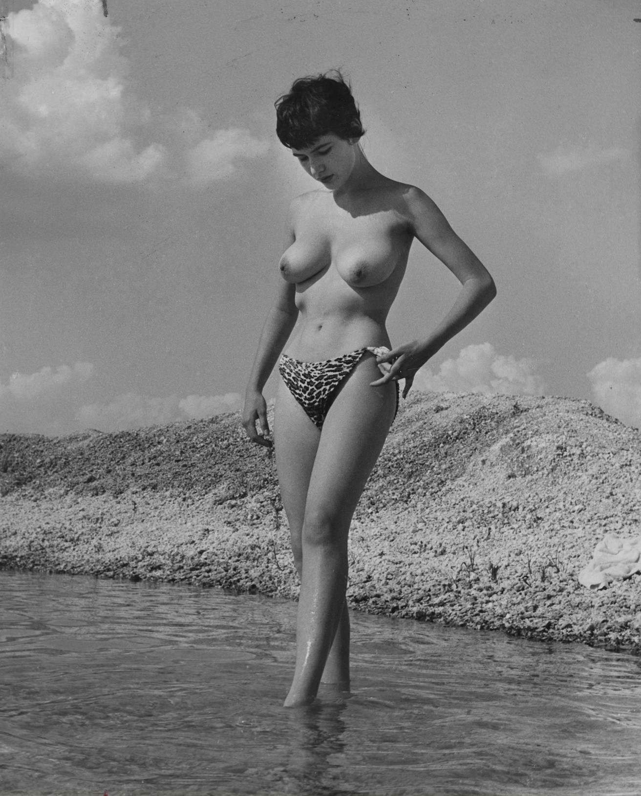 Донди Пенн, ню, 1963. Банни Йеджер (3)