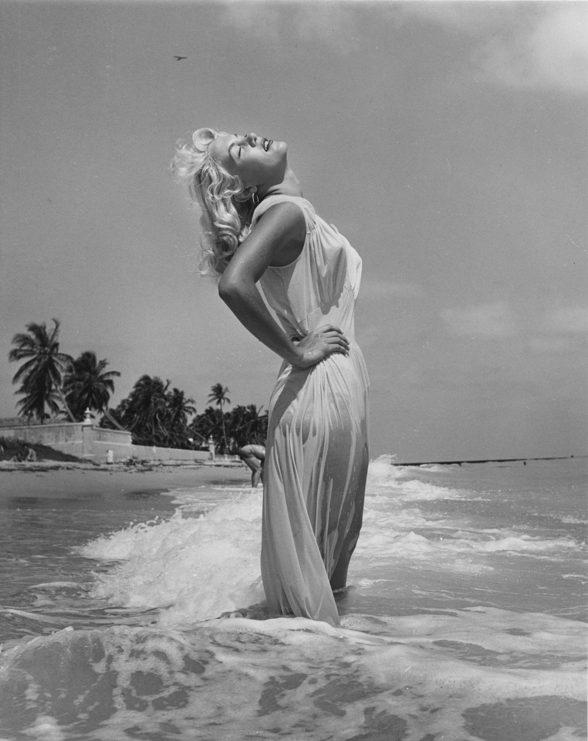 Сэнди Фултон, 1954. Банни Йеджер