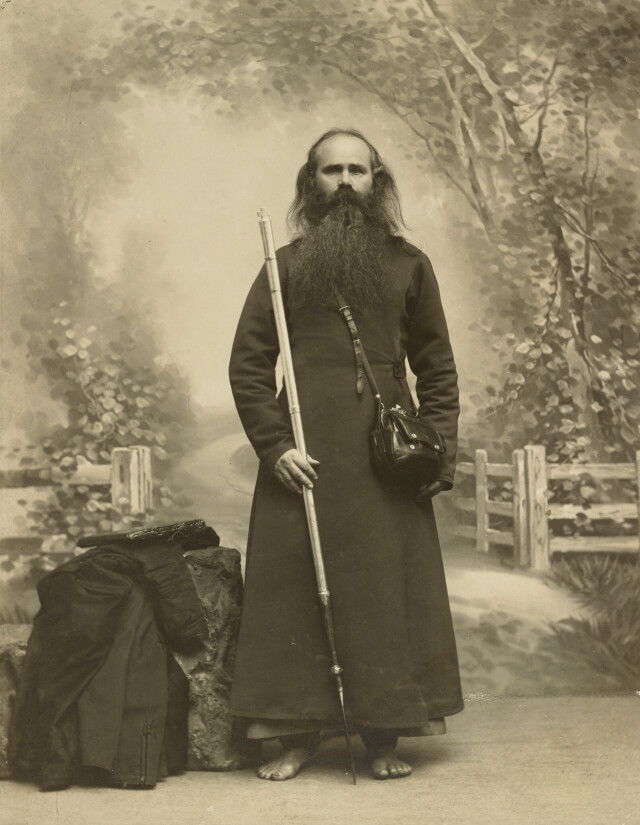 Босоногий странник Василий, 1913. Фотограф Карл Карлович Булла