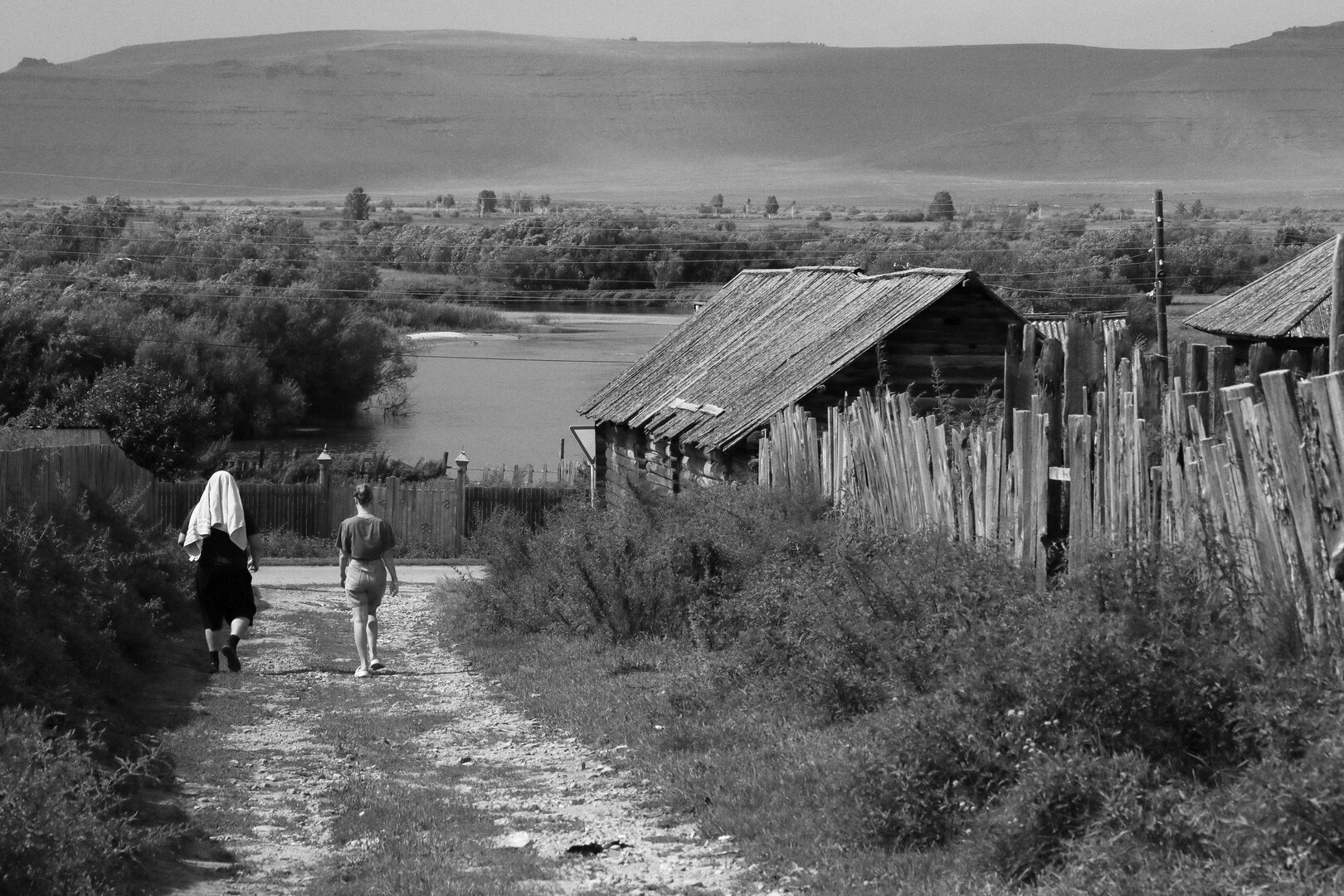 В переулке. © 2024
