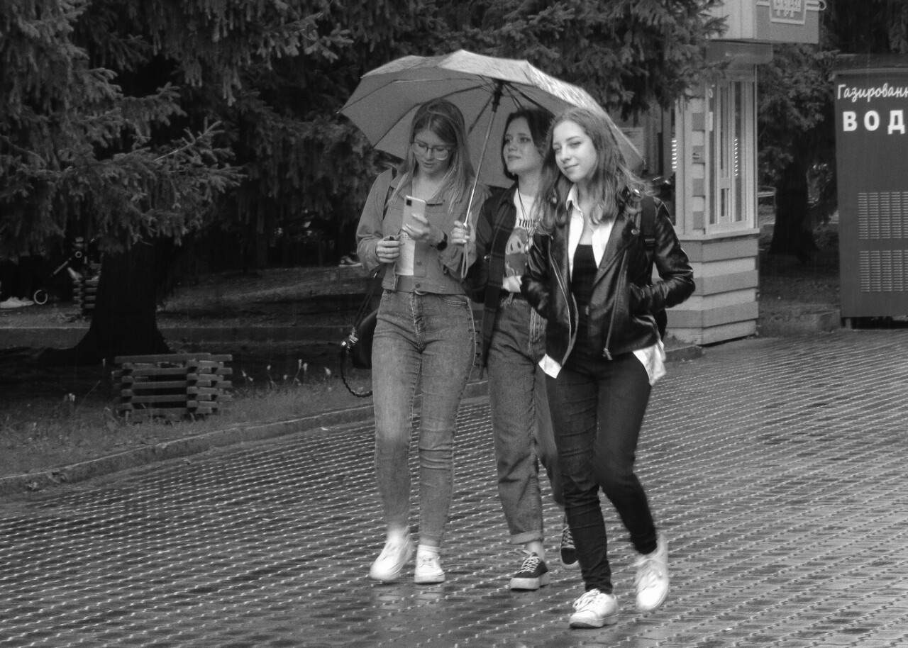 Центральный парк. Дождь. Красноярск. 2022 © Александр Жирнов