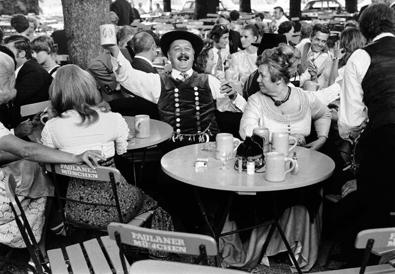 Пивной сад, Мюнхен, 1973. Фотограф Димитри Сулас