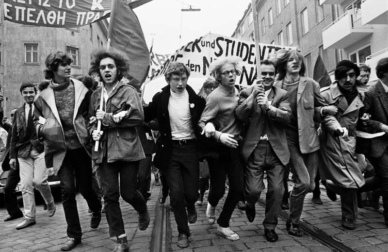 Студенческая демонстрация, Мюнхен, 1967. Фотограф Димитри Сулас