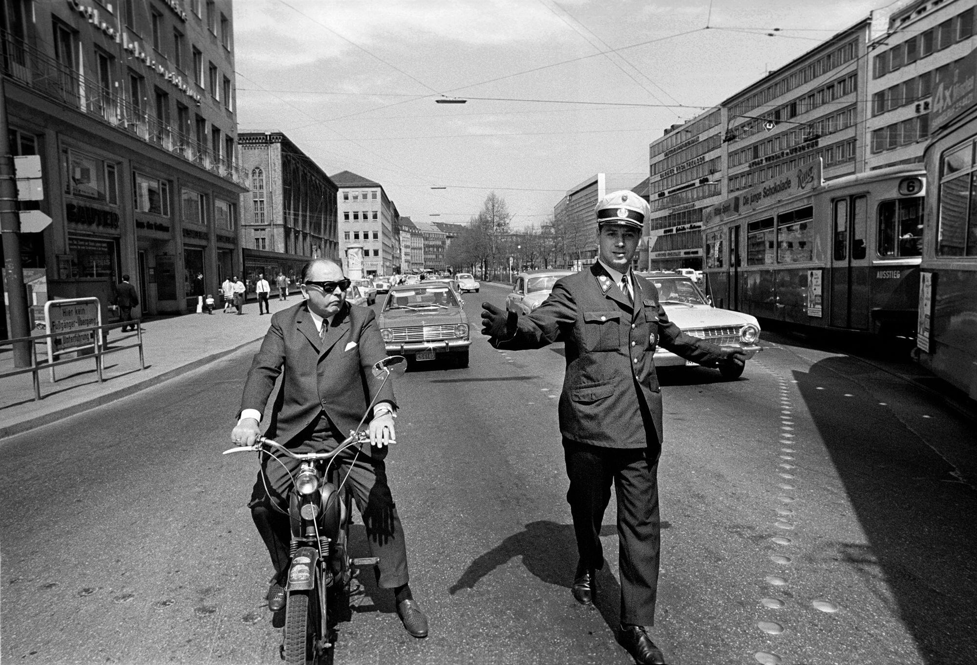 Зонненштрассе, Мюнхен, 1967. Фотограф Димитри Сулас
