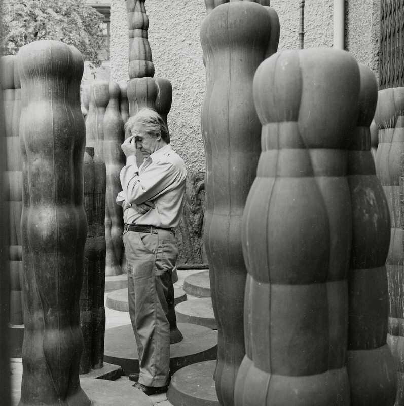 Скульптор Иоаннис Аврамидис. Вена, 1989. Фотограф Франц Хубманн
