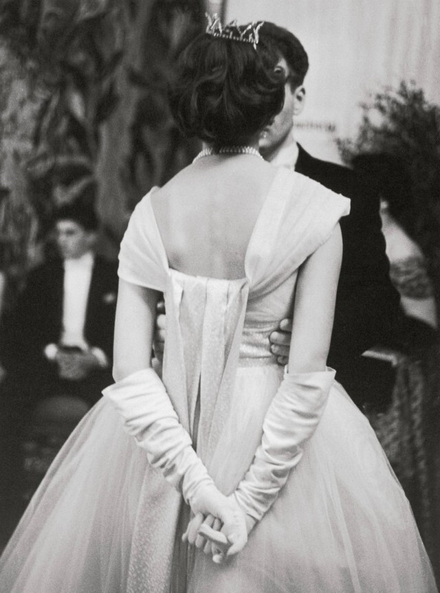 Дебютантка на балу в Венской опере, 1960. Фотограф Франц Хубманн