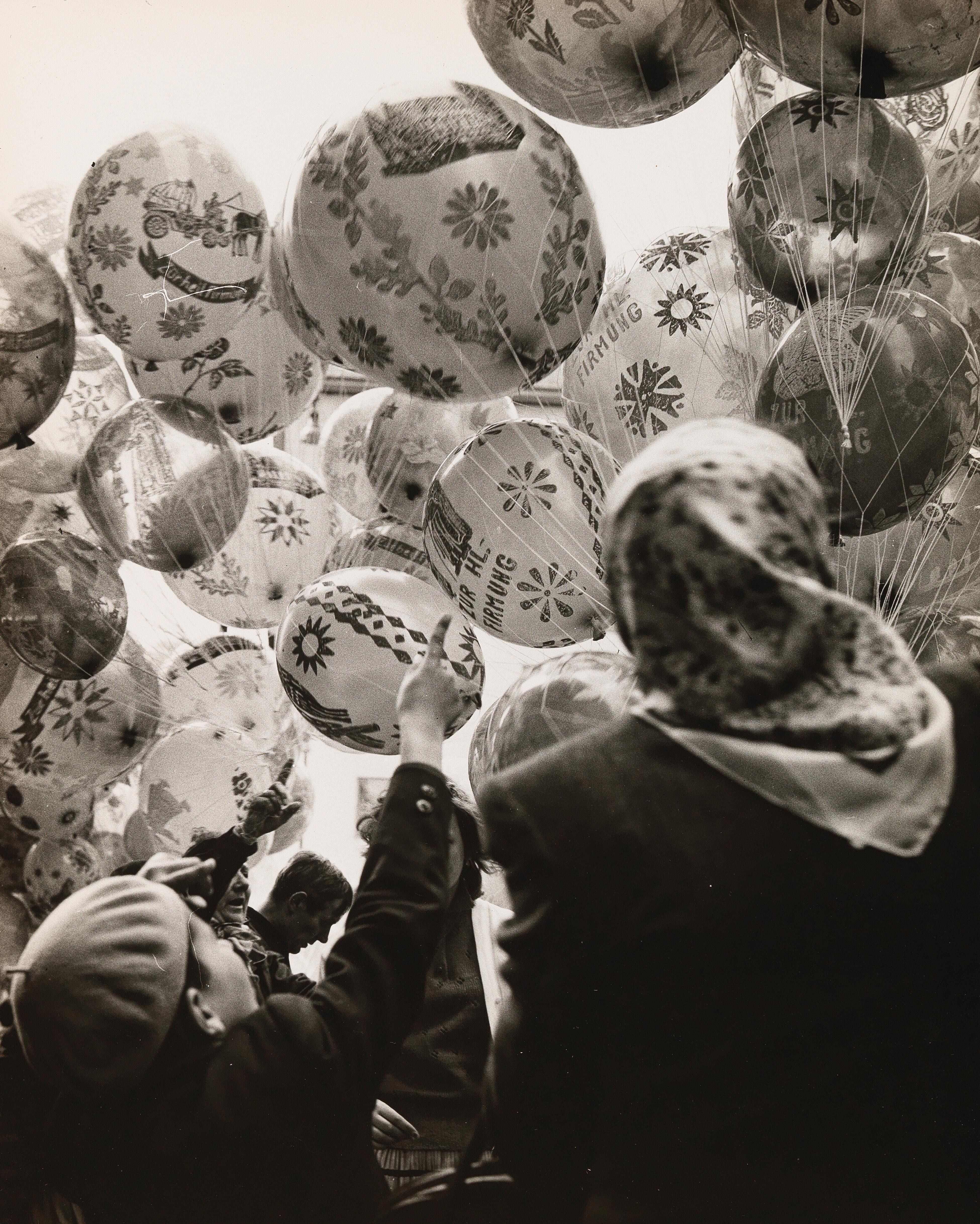 Воздушные шары, ок. 1960. Фотограф Франц Хубманн