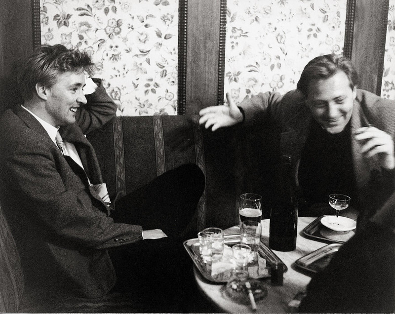 Оскар Вернер и Харальд Зусанек в кафе Гавелка, 1957. Фотограф Франц Хубманн