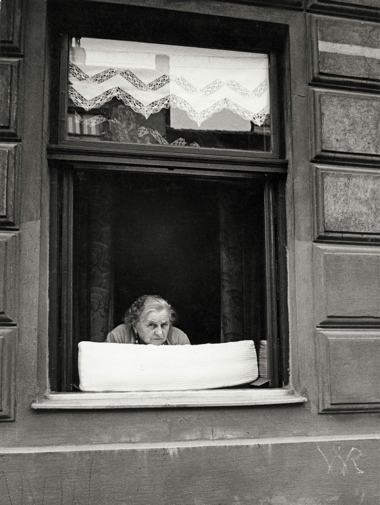 Женщина в окне, 1962. Фотограф Франц Хубманн