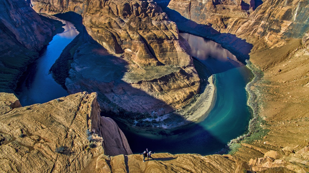 Хорсшу-Бенд – подковообразный меандр реки Колорадо в Аризоне, США. Фотограф Фрэнк Молнар