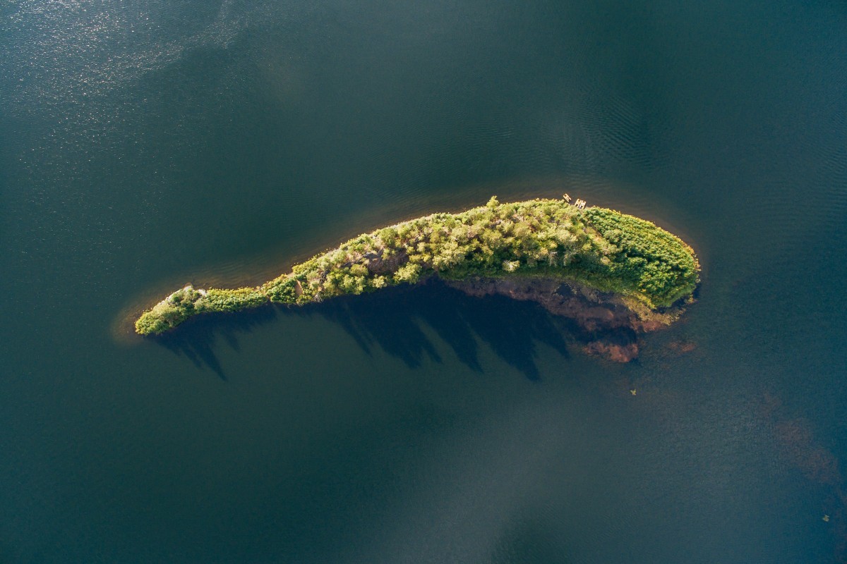 «Зелёный кит». Озеро Аракуль, Россия. Фотограф Максим Тарасов