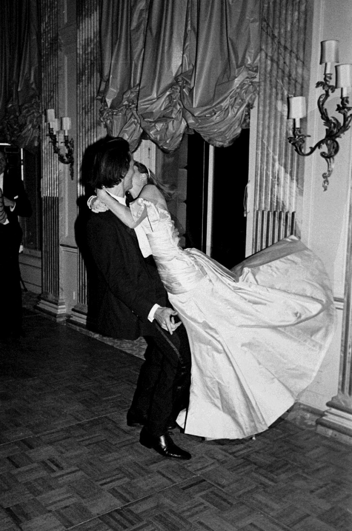 Люсинда Уэст и Оливье де Фаллентон, 1987. Фотограф Дафидд Джонс