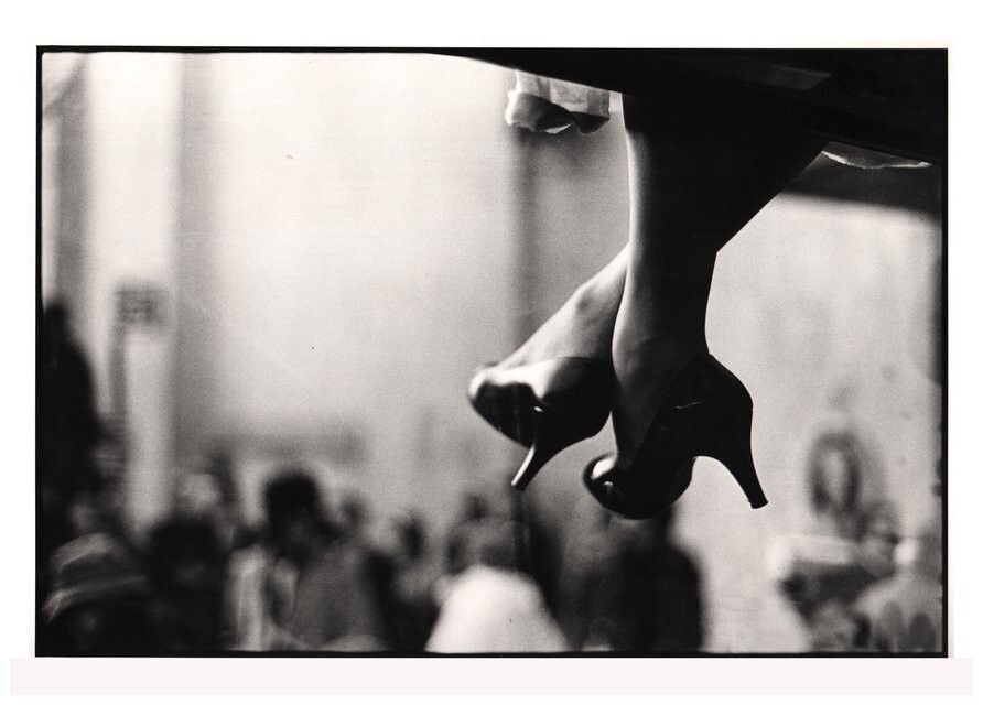 Туфли Синди Адамс, 1993. Фотограф Дафидд Джонс