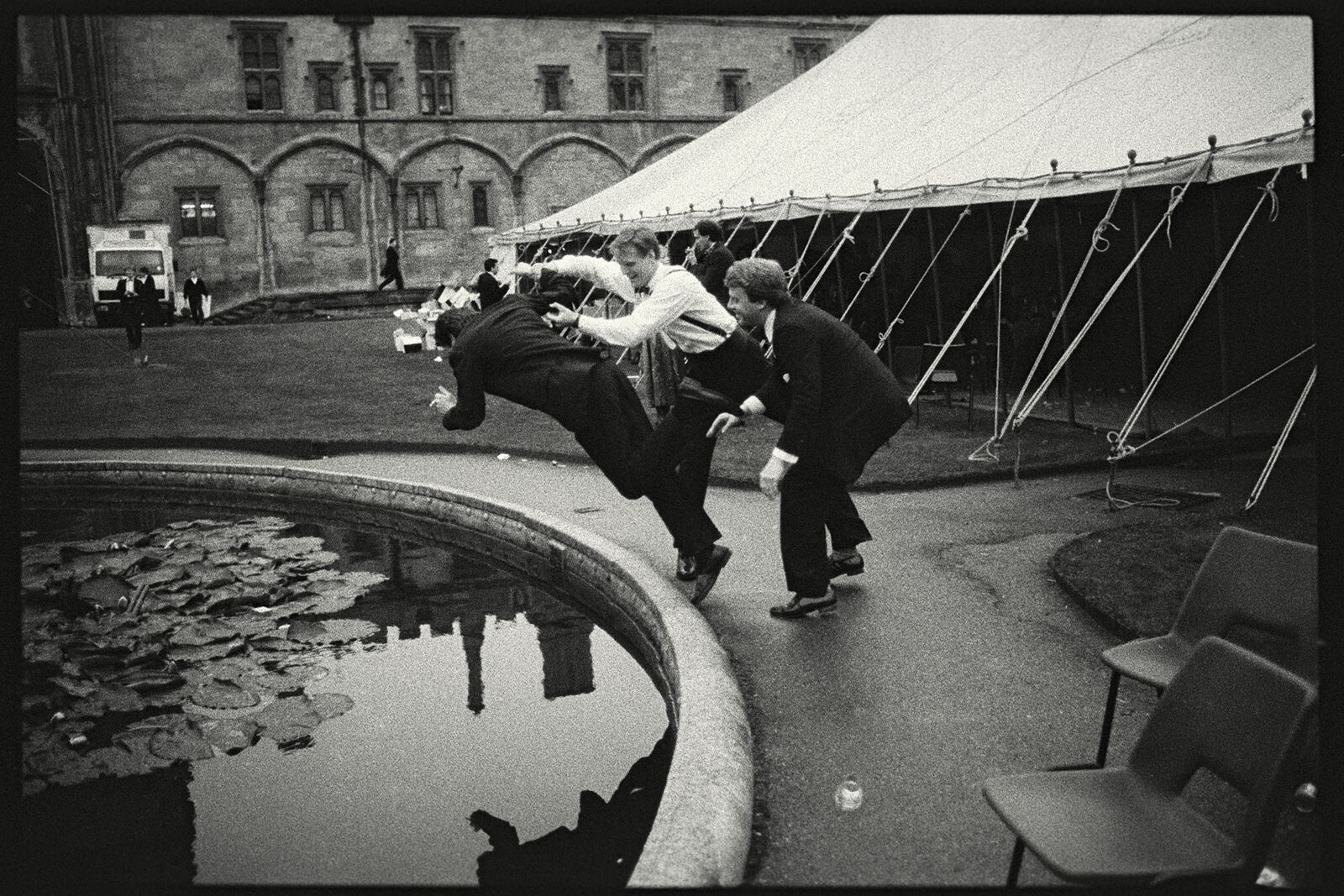 Бал в колледже Крайст-черч Оксфордского университета, 1986. Фотограф Дафидд Джонс