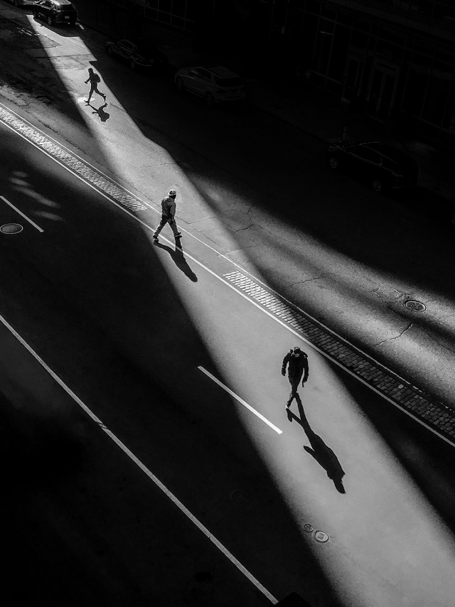 Победитель в категории «Уличная фотография», 2020. Стюарт-стрит, Бостон. Автор Джефф Ларасон