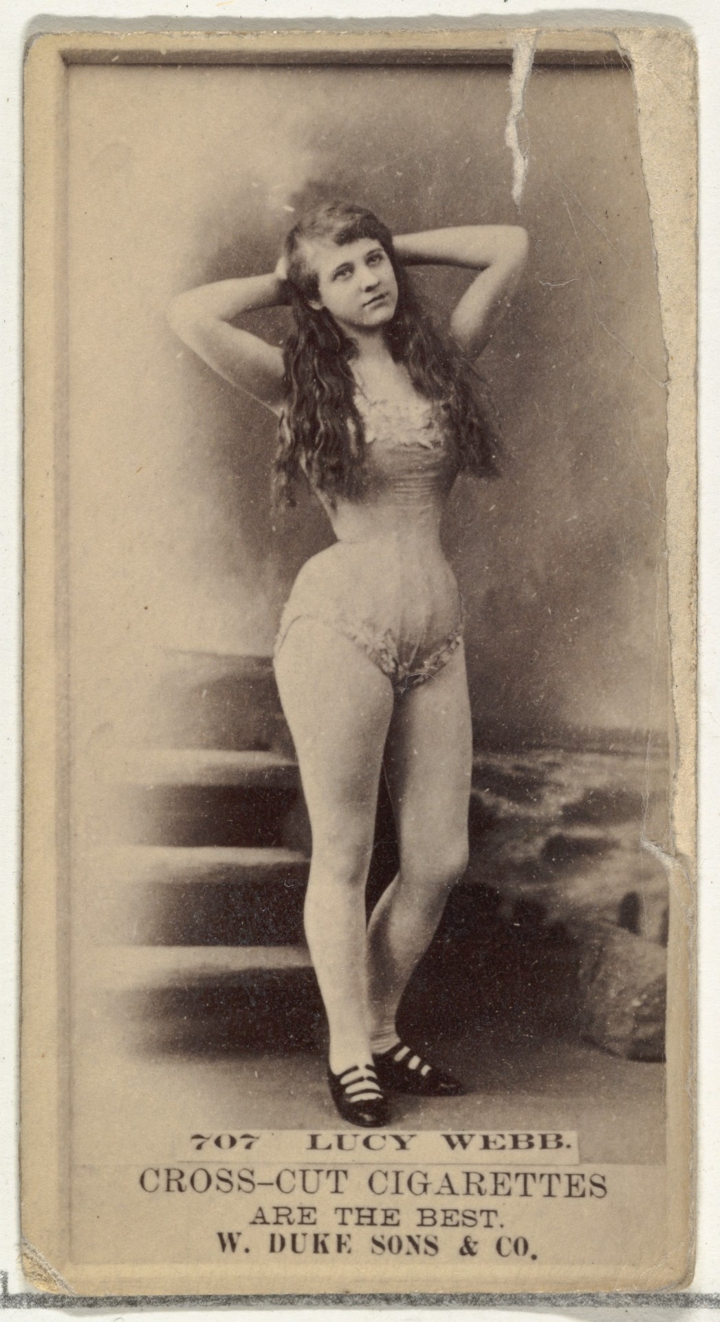 Люси Уэбб, торговая карточка из серии Актёры и актрисы, выпущенной компанией Дюк и сыновья для продвижения сигарет, 1880-е