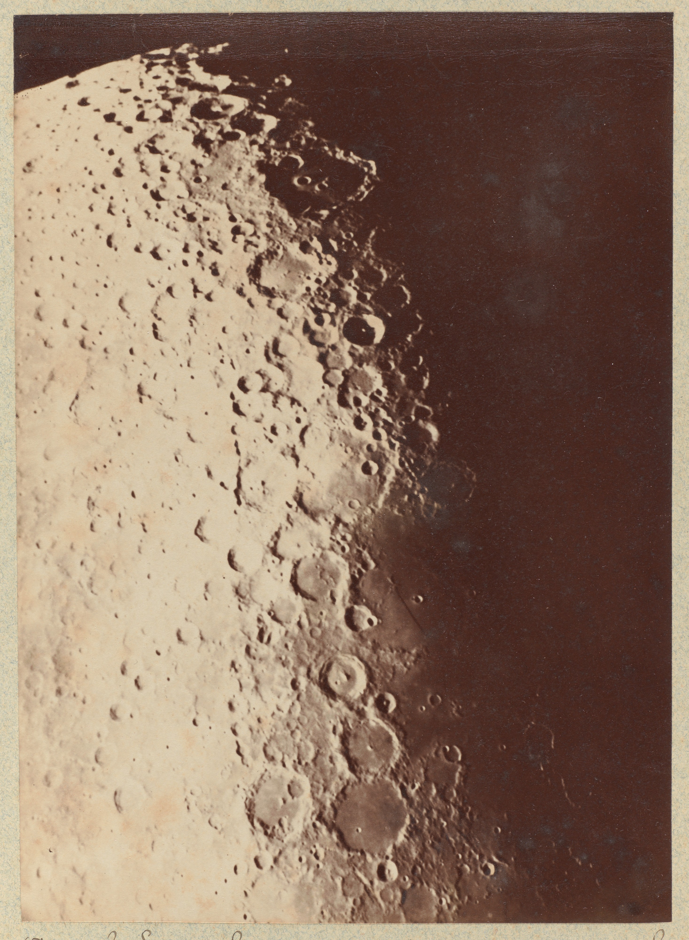 Южный полюс Луны, 1890. Автор Пол Генри, астроном из Парижской обсерватории