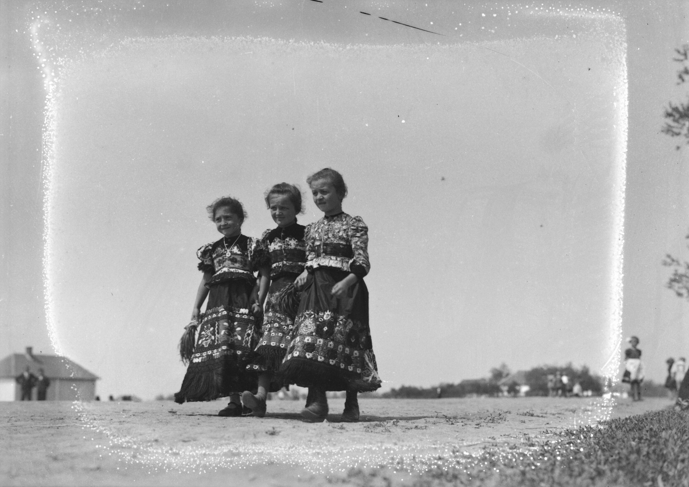Девочки в Венгрии, 1934. Фотограф Мартин Мункачи