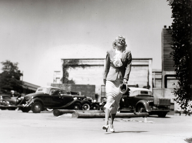 Джин Харлоу, Голливуд, 1937. Фотограф Мартин Мункачи