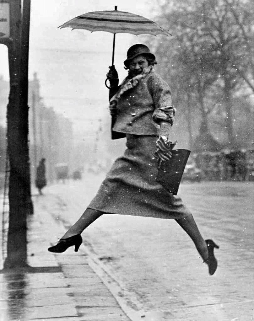 Прыжок, ок. 1934. Фотограф Мартин Мункачи