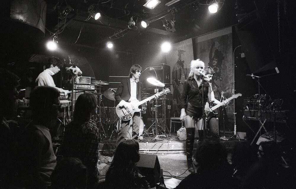 Blondie в клубе CBGB, 1977. Фотограф Дэвид Годлис