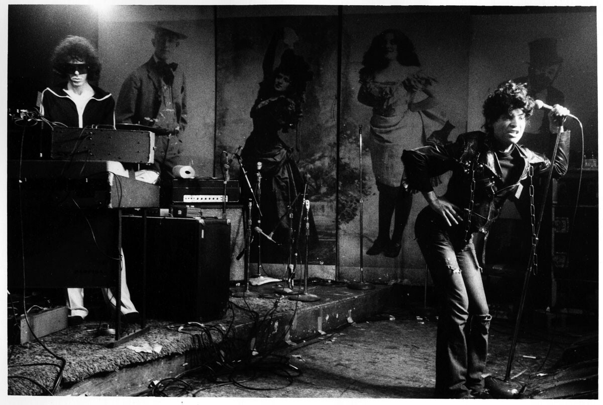 Группа Suicide в клубе CBGB. Фотограф Дэвид Годлис