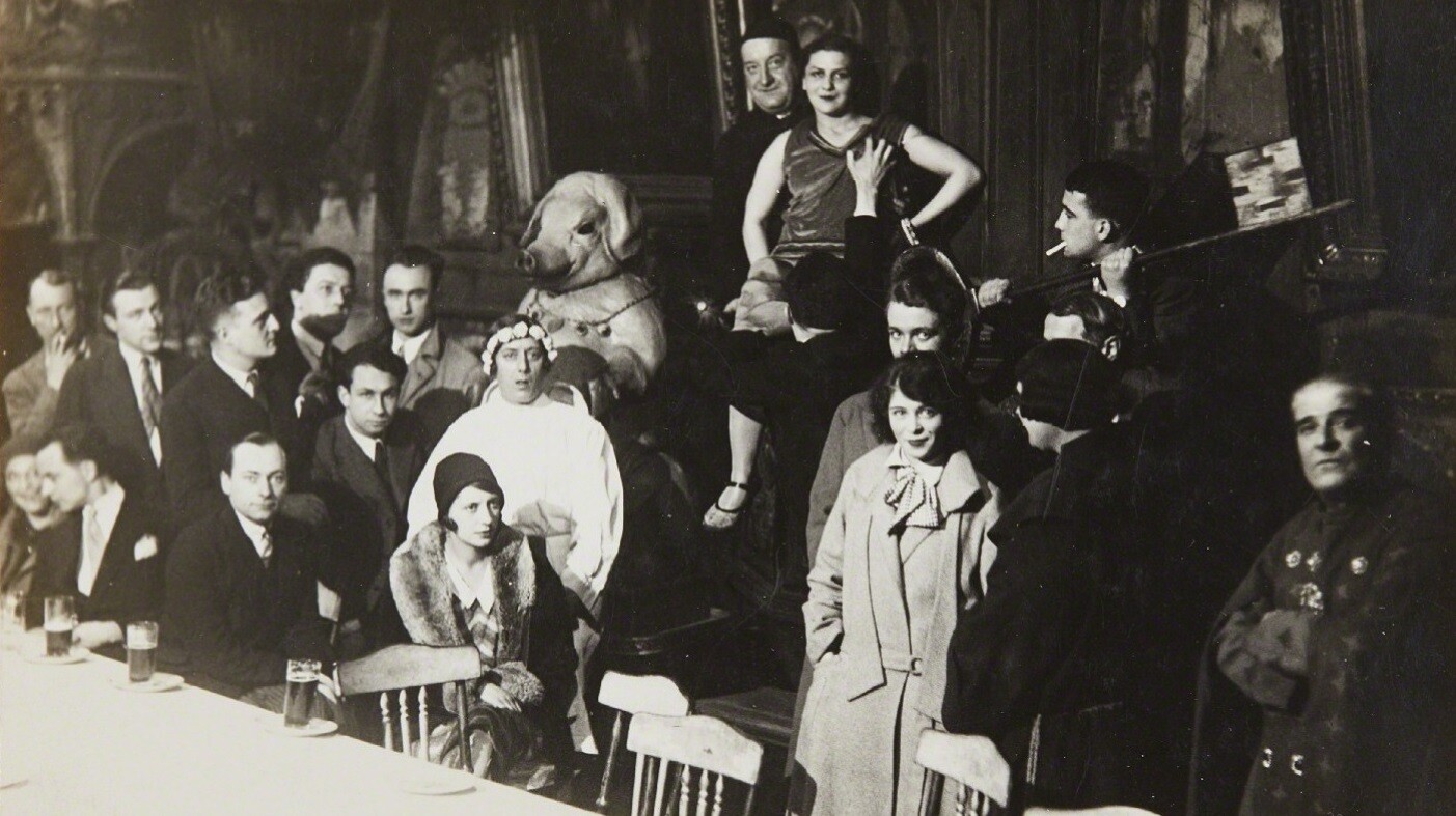 Кабаре Du Ciel, 1927 год. Фотограф Мэн Рэй