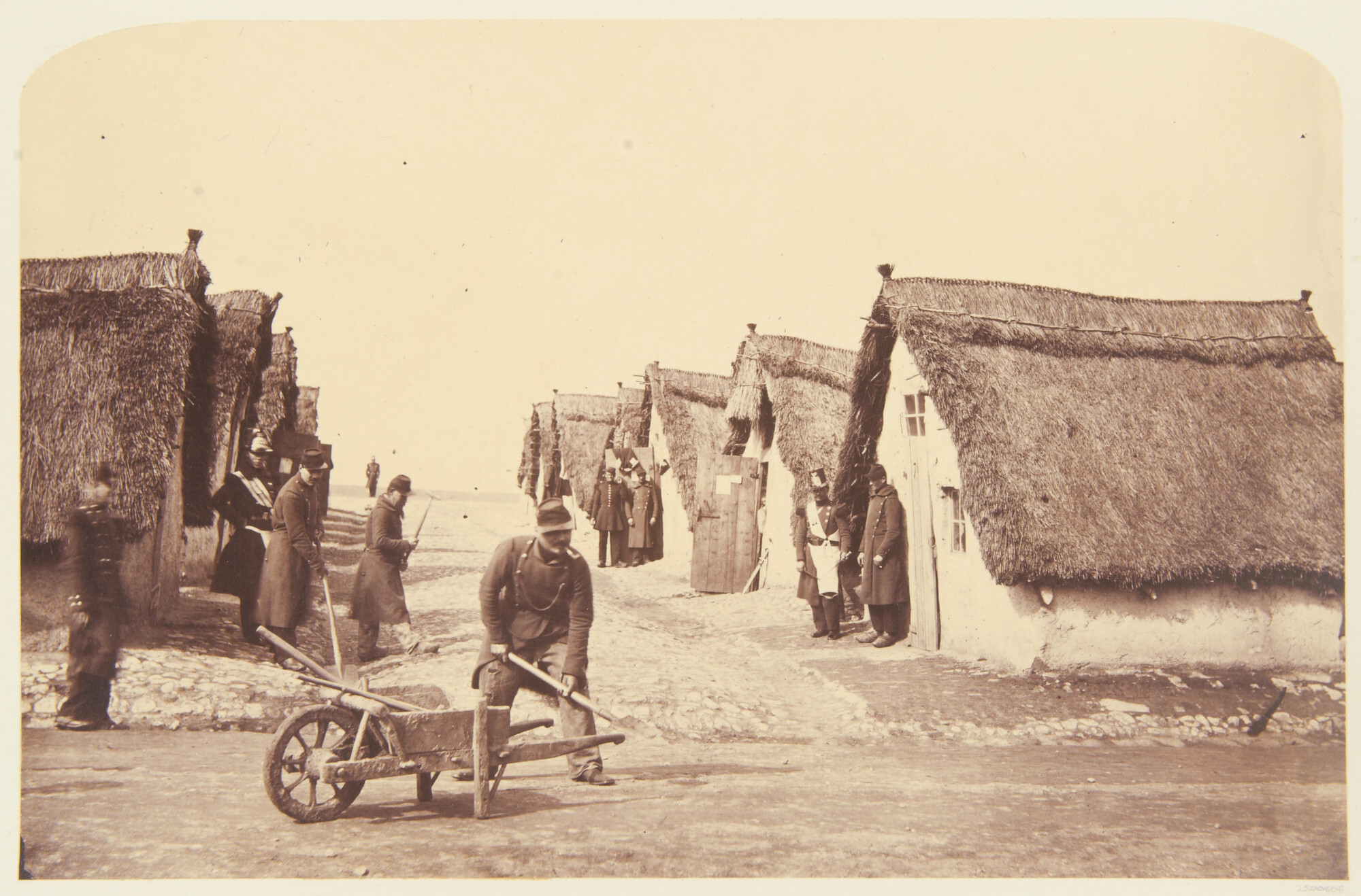 Мужские казармы, Булонь, 1857. Фотограф Чарльз Терстон Томпсон